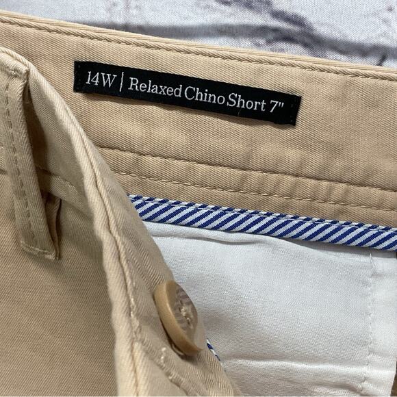 Talbots Shorts Women's Size 14W Khaki Relaxed Chino Vacation Beach Travel Casual - Picture 7 of 11